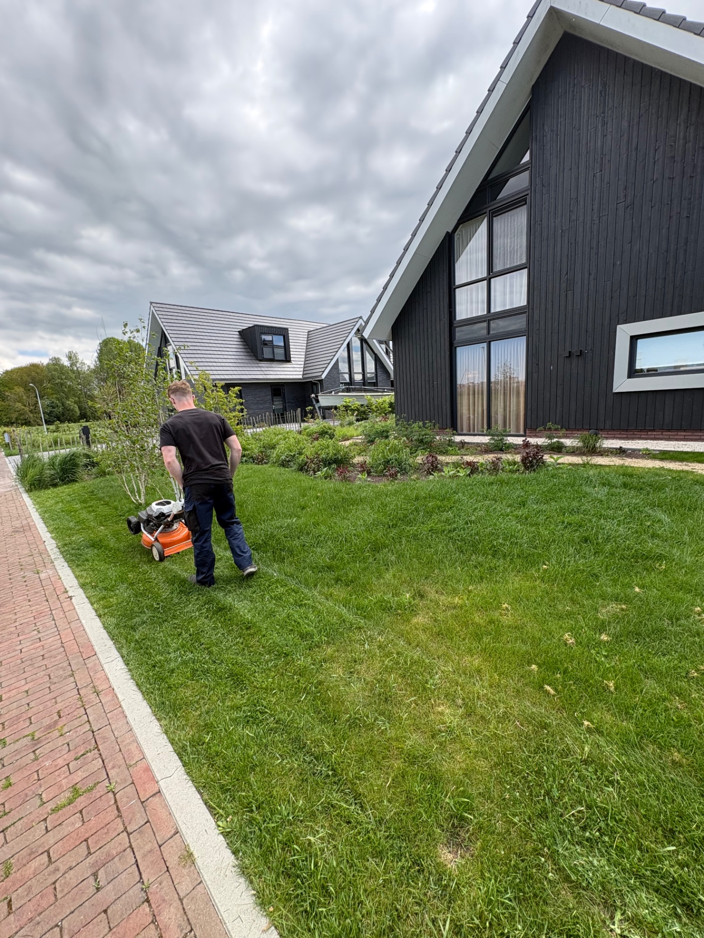 Gras maaien met grasmaaier